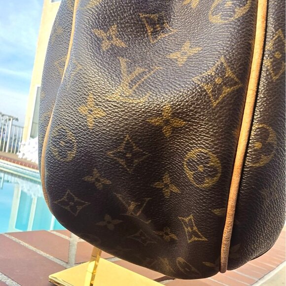 Louis Vuitton Monogram Canvas Galliera GM Bag - Picture 7 of 16